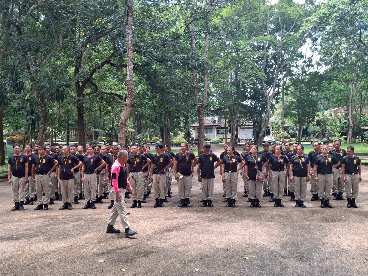 LINE_ALBUM_ทบทวน อปพร. 68_250813_51_397.jpg